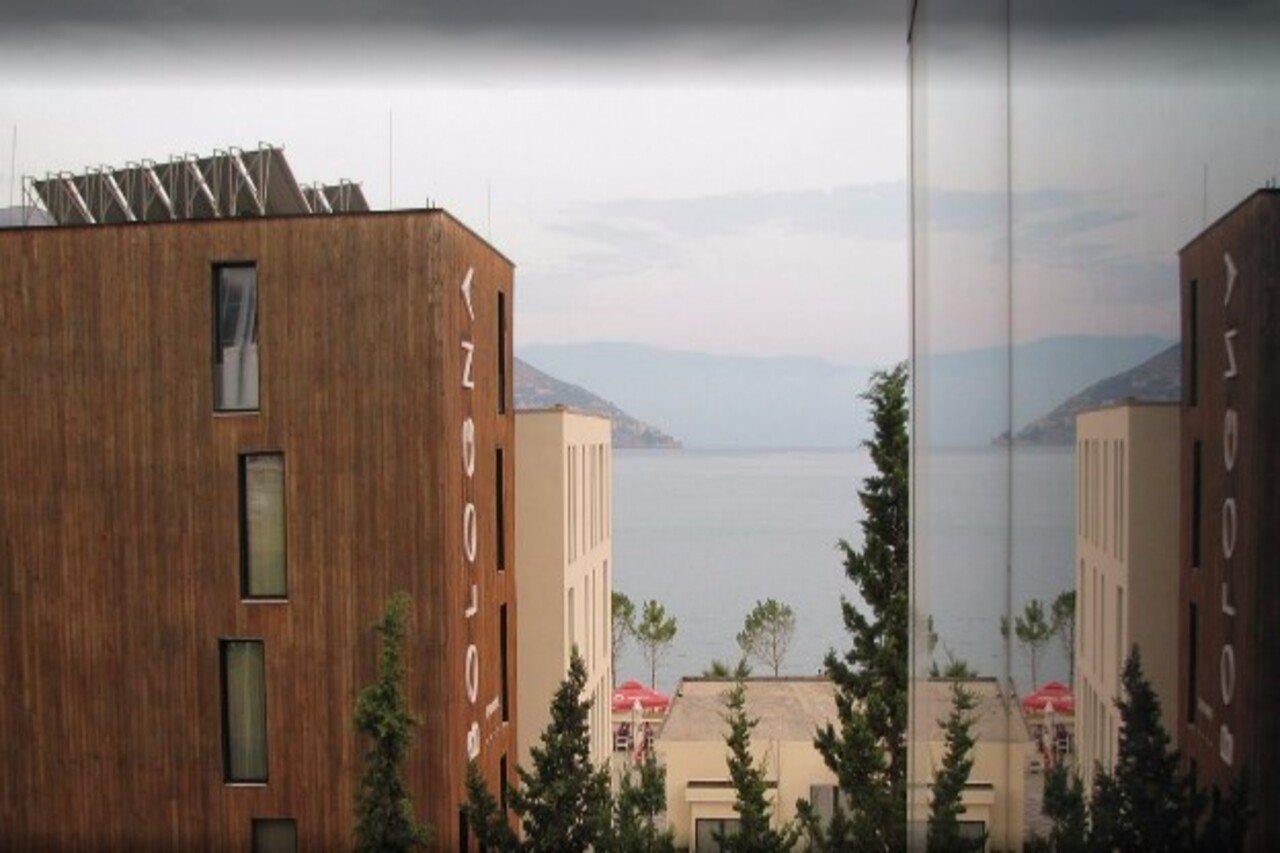 Hotel Vlora International Bagian luar foto